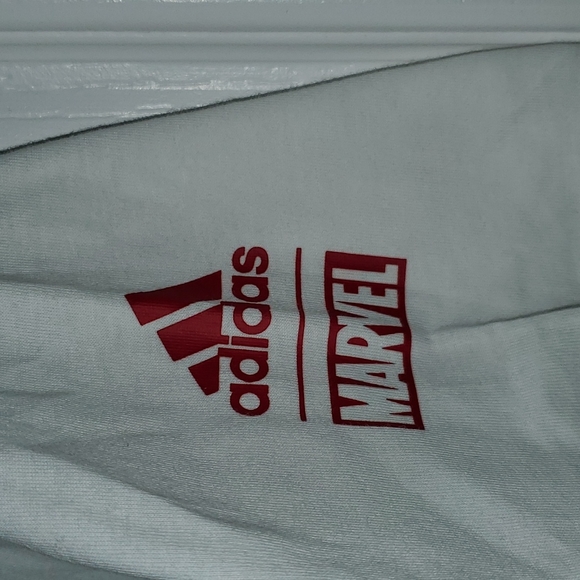 BNWT Adidas x Marvel White Tee - Picture 2 of 3